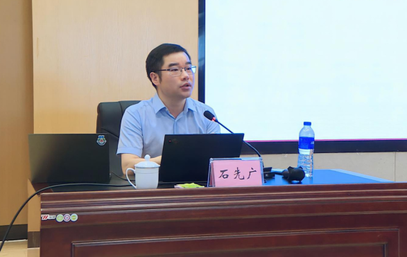 230906宜賓發(fā)展控股集團(tuán)有限公司成功承辦國資大講堂（第三期）勞動(dòng)用工風(fēng)險(xiǎn)培訓(xùn)-新聞稿264.png